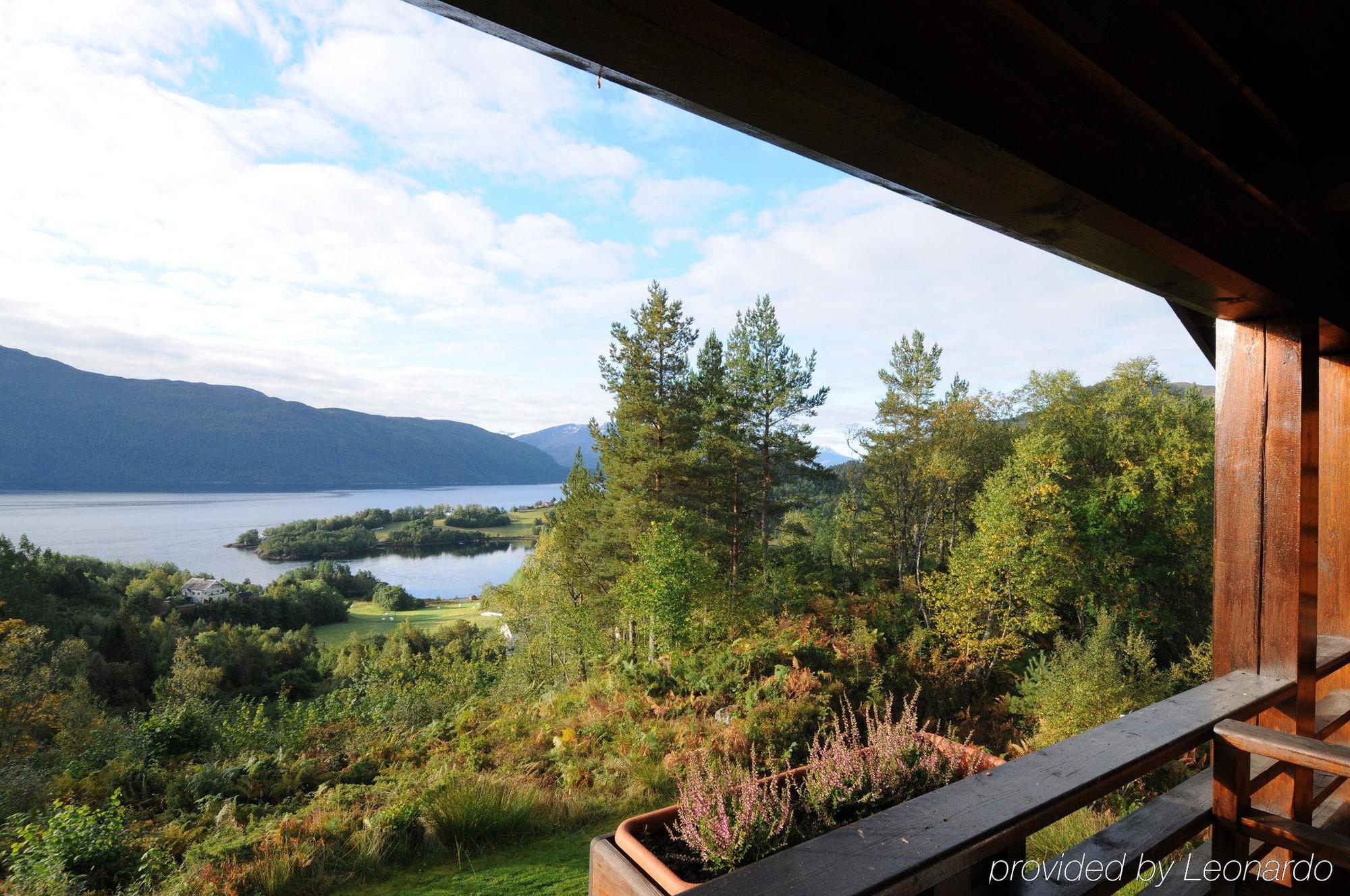 Storfjord Hotel Skodje Экстерьер фото